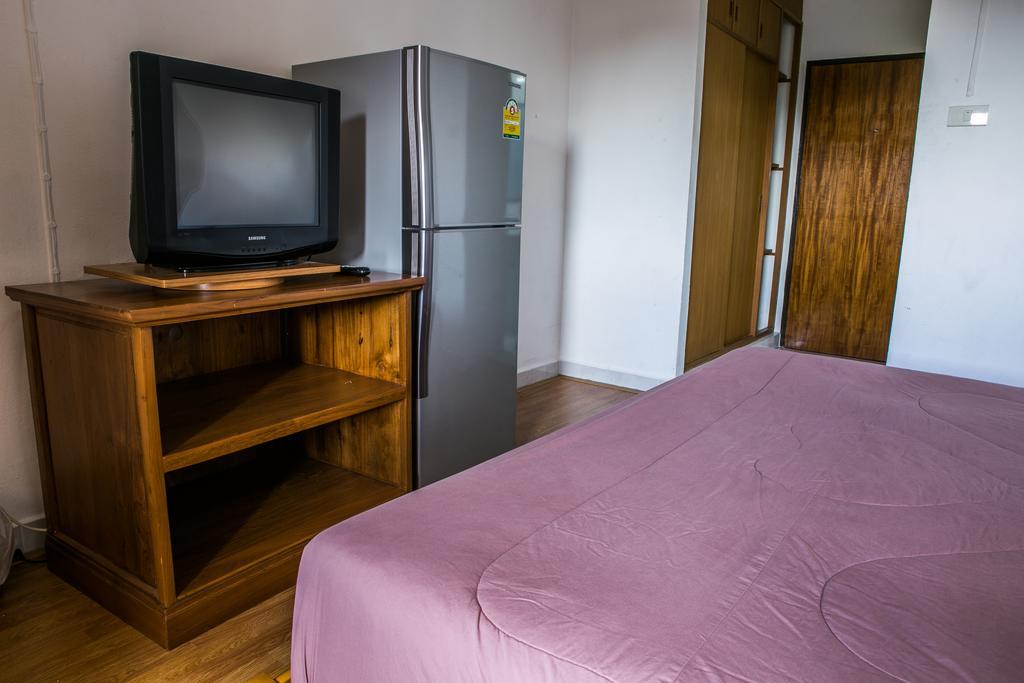 United Place Bangsaen Екстериор снимка