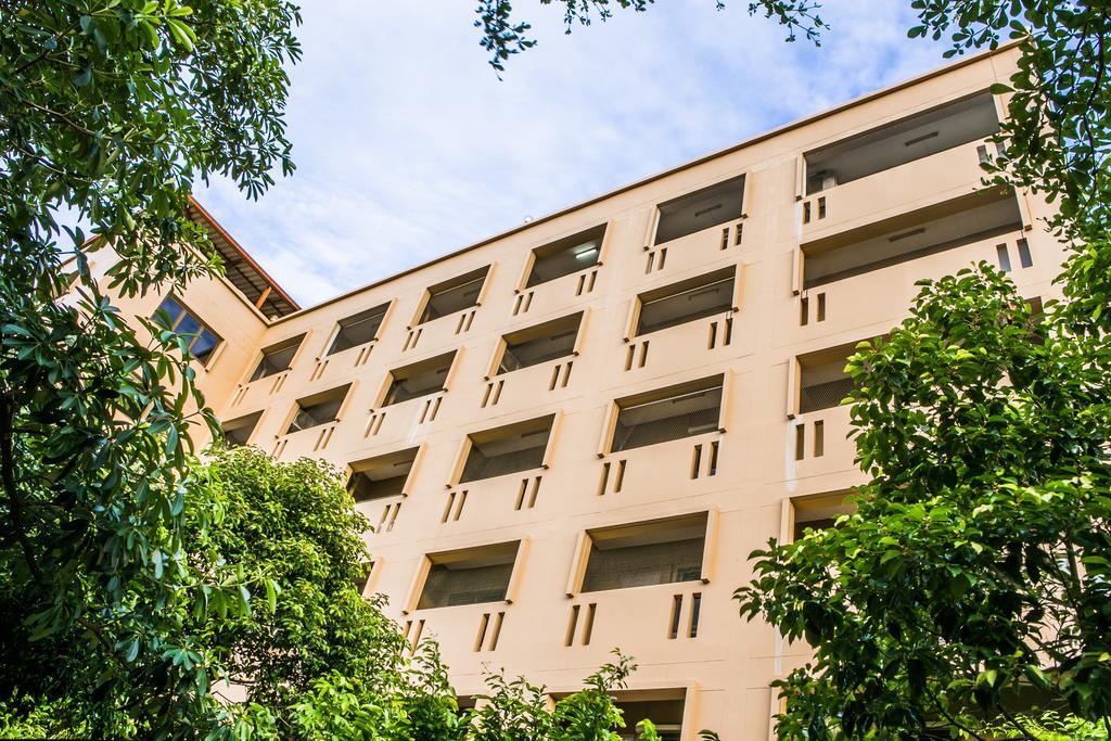 United Place Bangsaen Екстериор снимка
