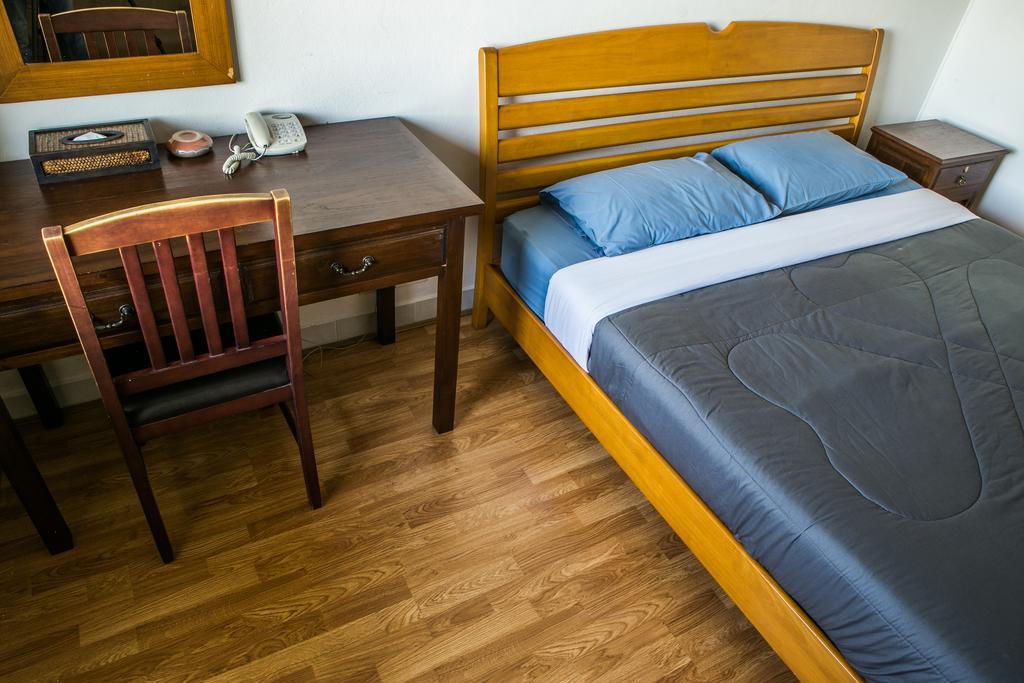 United Place Bangsaen Екстериор снимка